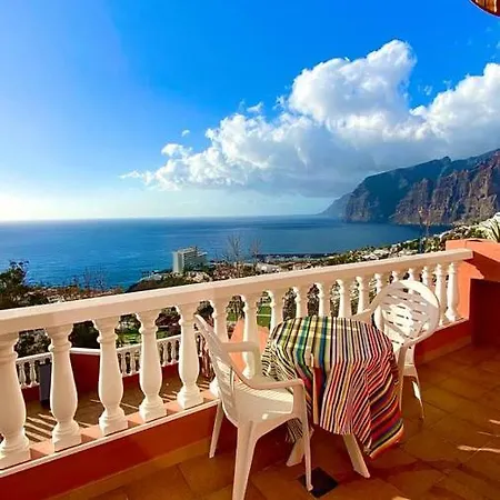 Penthouse Los Gigantes Apartment Puerto de Santiago (Tenerife)